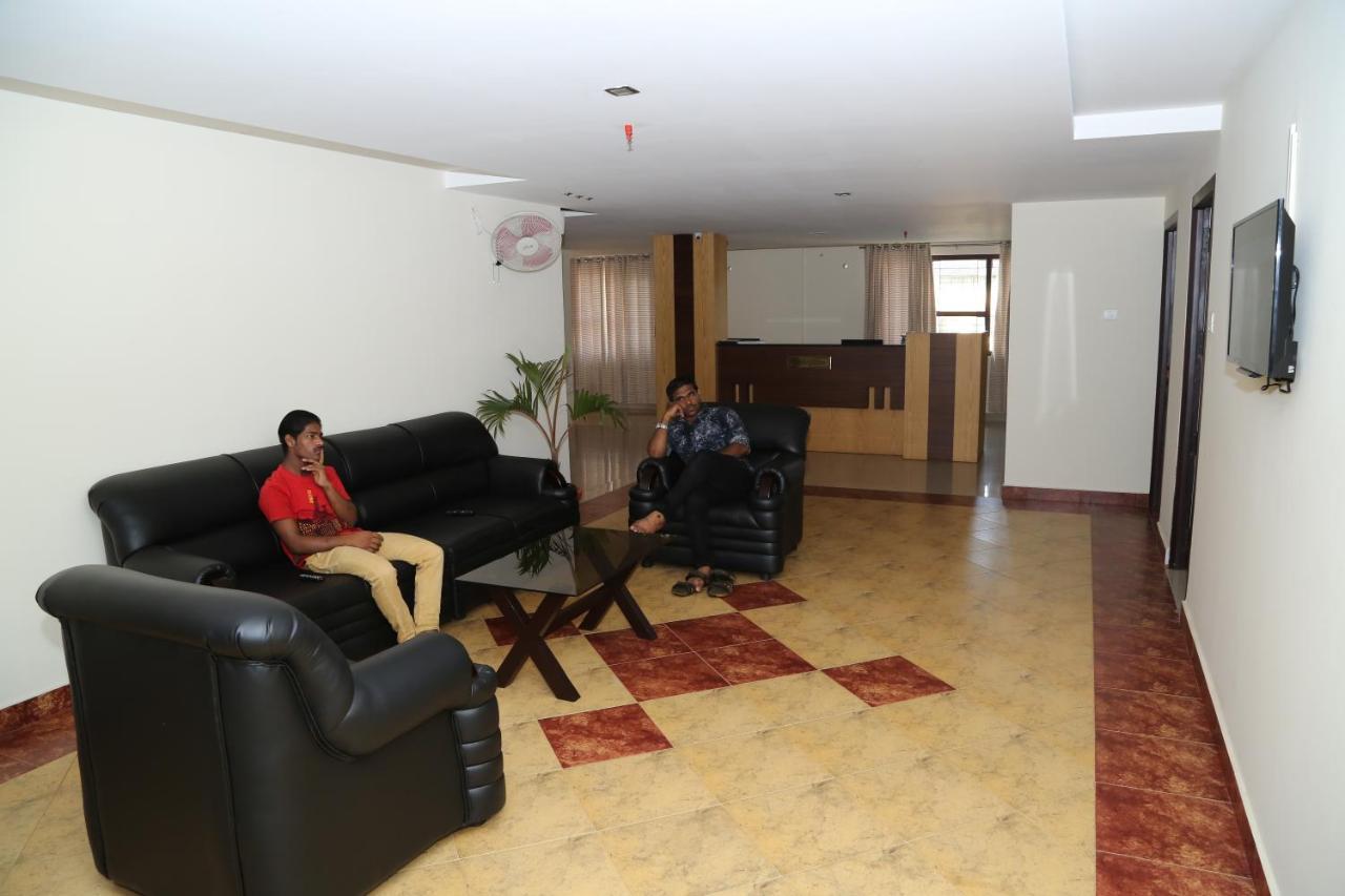 Hazmi Inn Perintalmanna 外观 照片